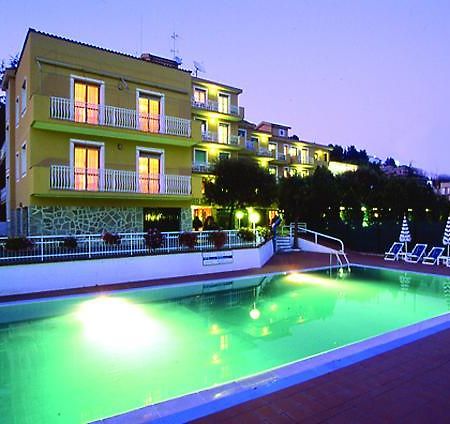 Residence I Morelli Pietra Ligure Εξωτερικό φωτογραφία