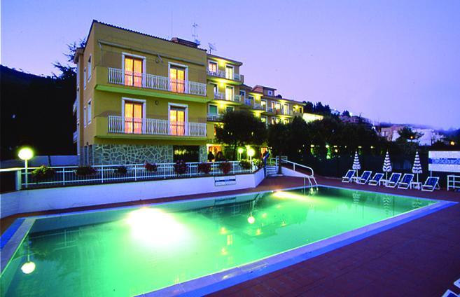 Residence I Morelli Pietra Ligure Εξωτερικό φωτογραφία