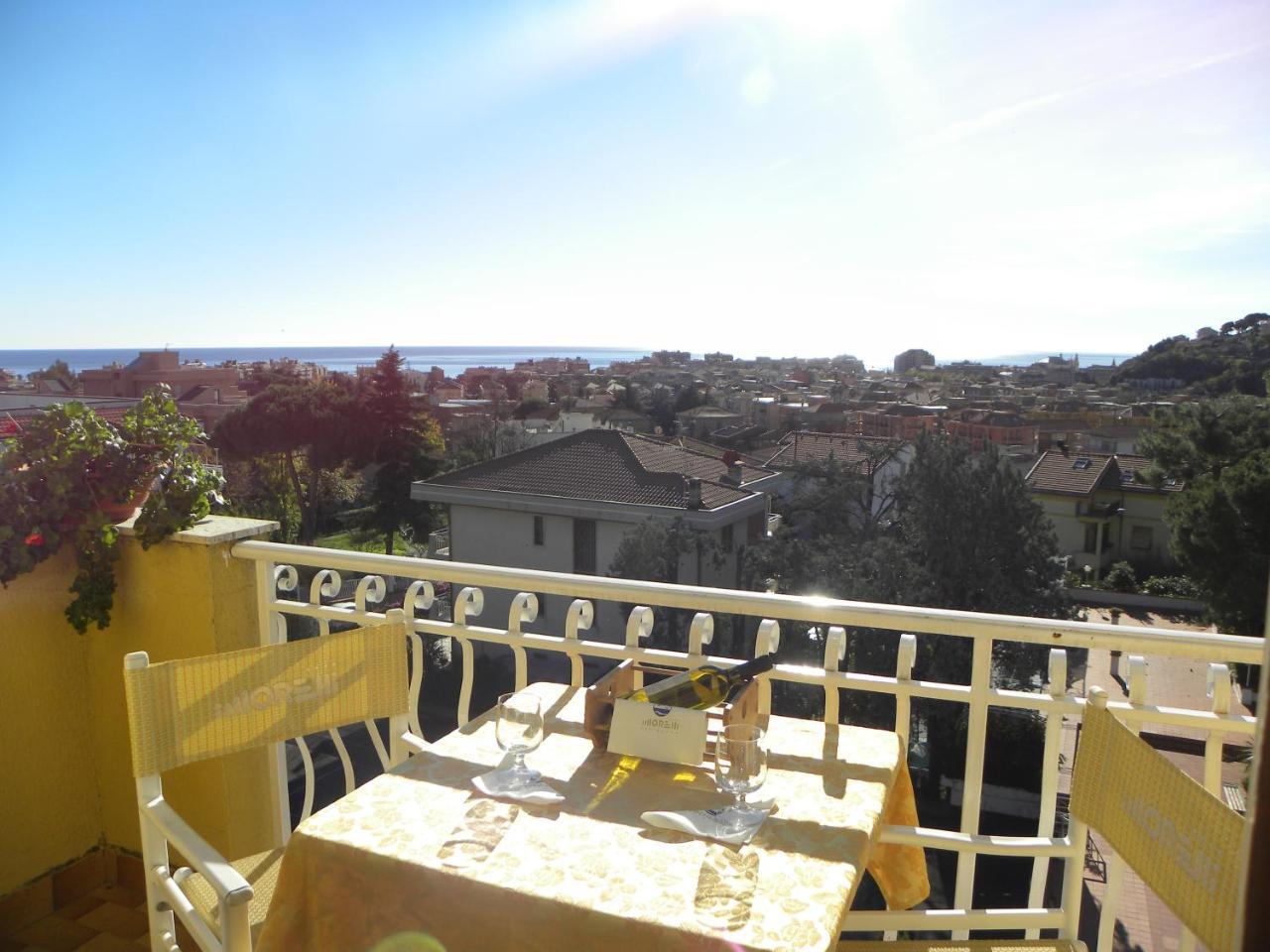 Residence I Morelli Pietra Ligure Εξωτερικό φωτογραφία